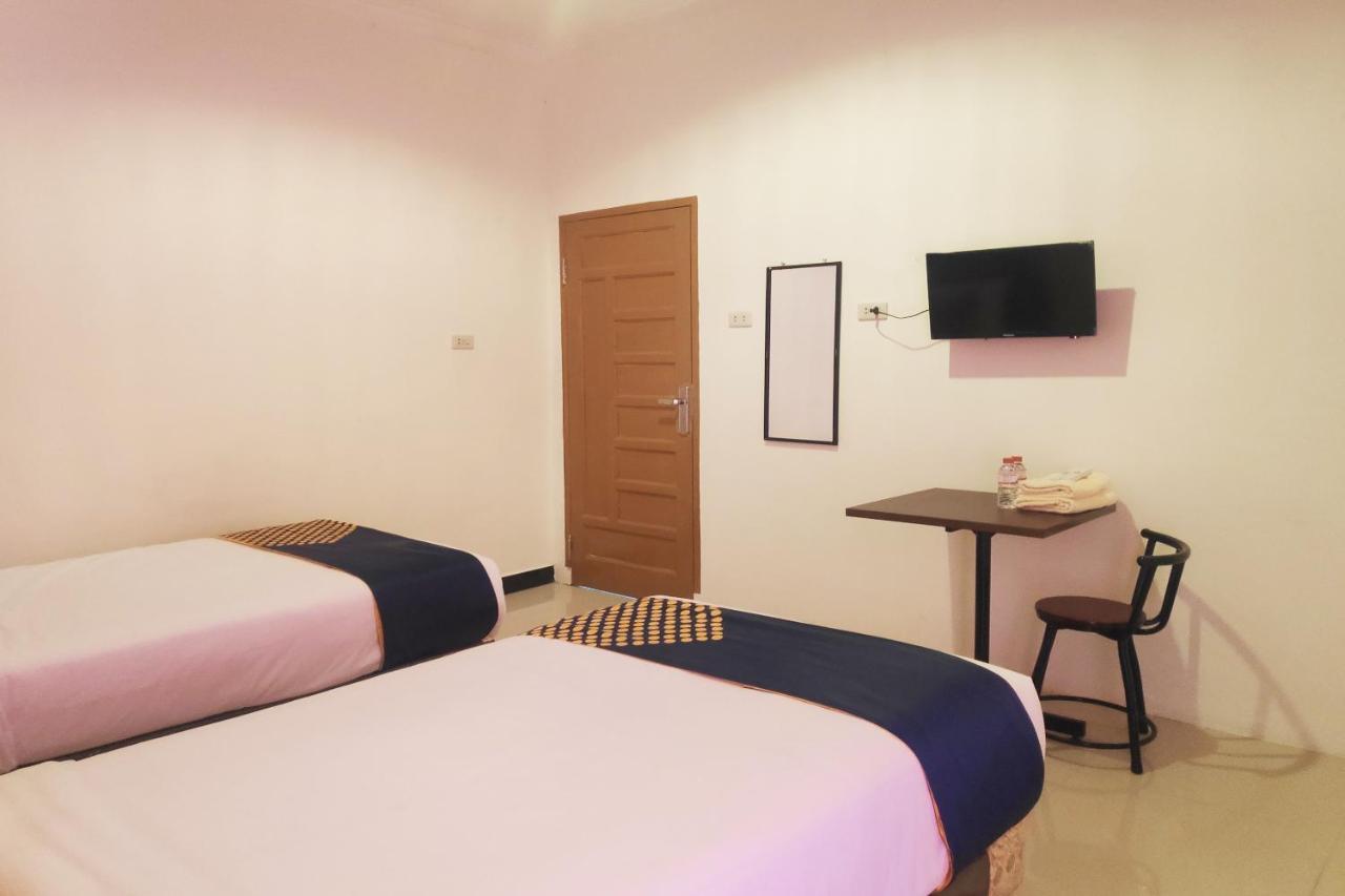 Oyo 2220 Pink'S Guest House Tarutung المظهر الخارجي الصورة